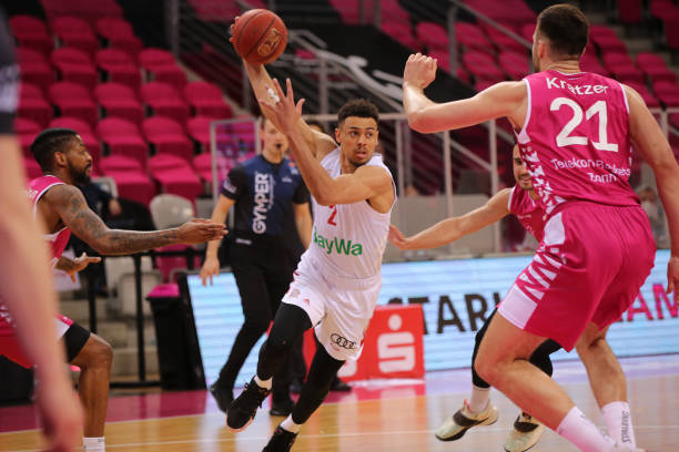 对帕德博恩 对帕德博恩