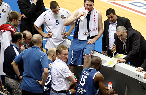 爱德华兹 爱德华兹