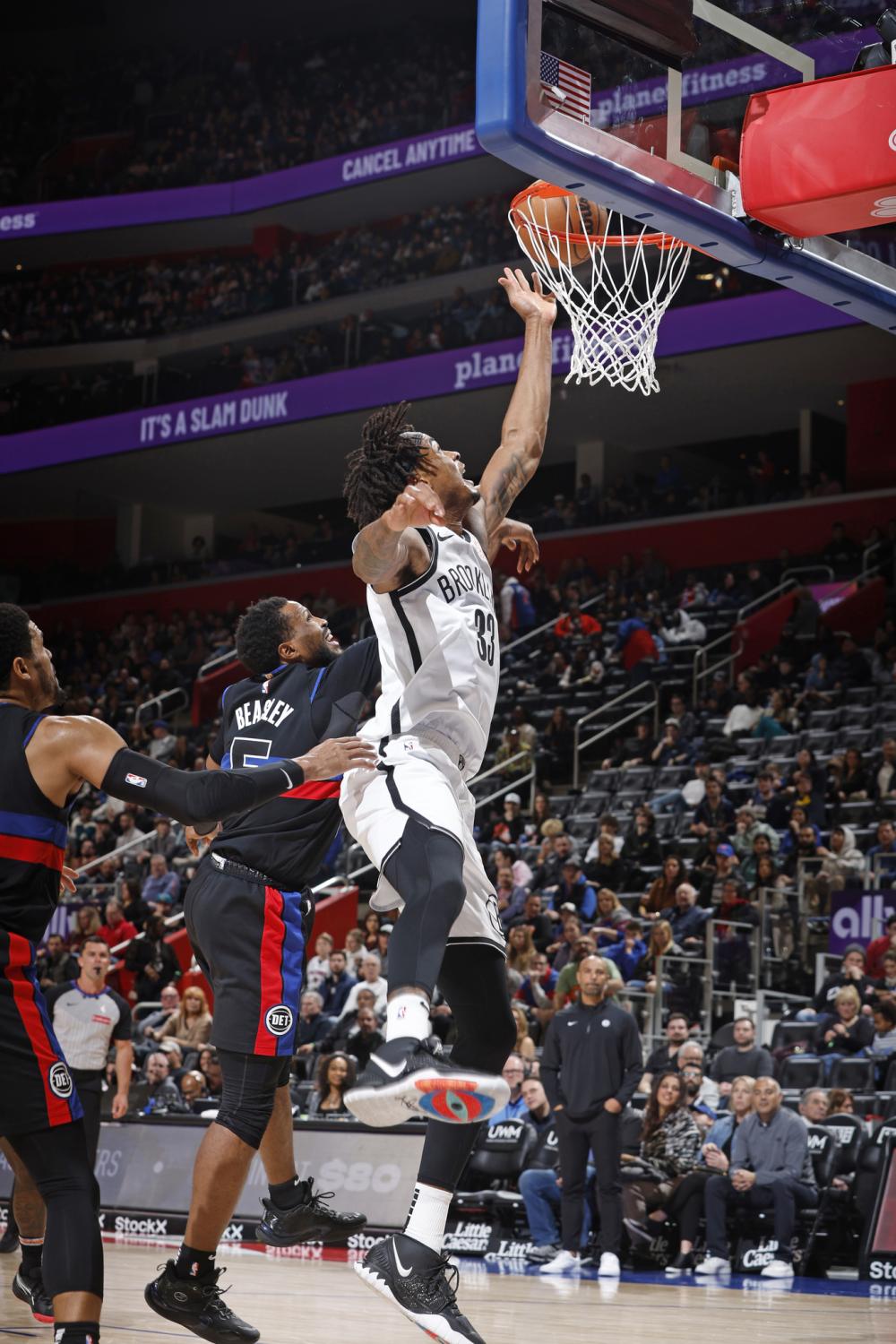 毫无保留的 毫无保留的