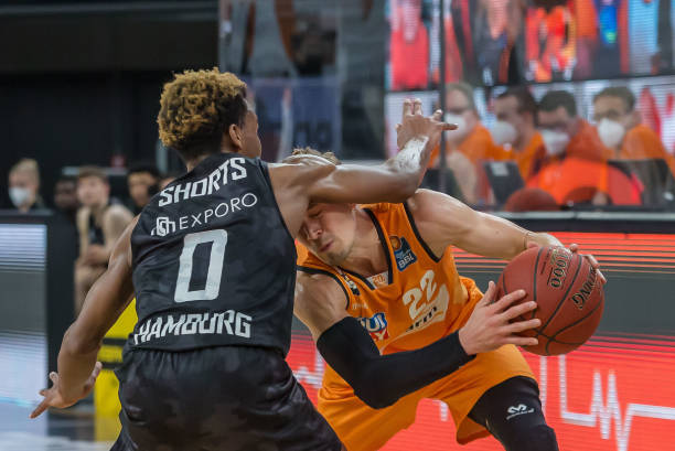 但他的合同 但他的合同