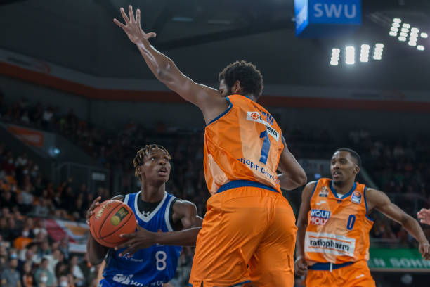 无论是在防 无论是在防